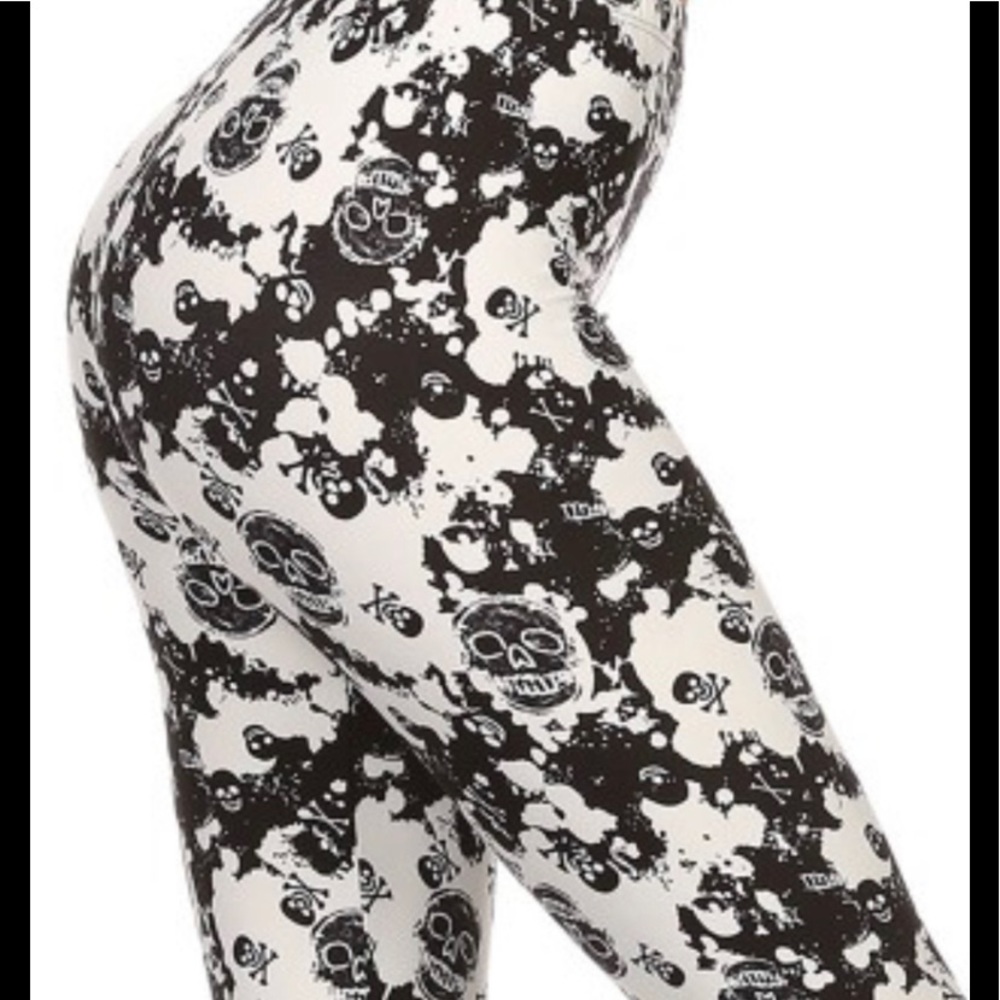 Skull print leggings